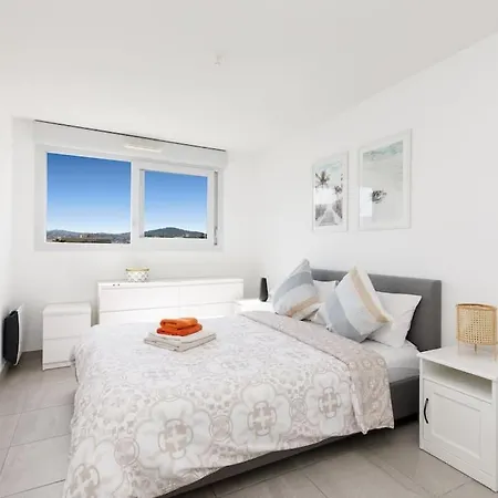 شقة Cosy Les Pins-clim-terrasse-beach أنتيب